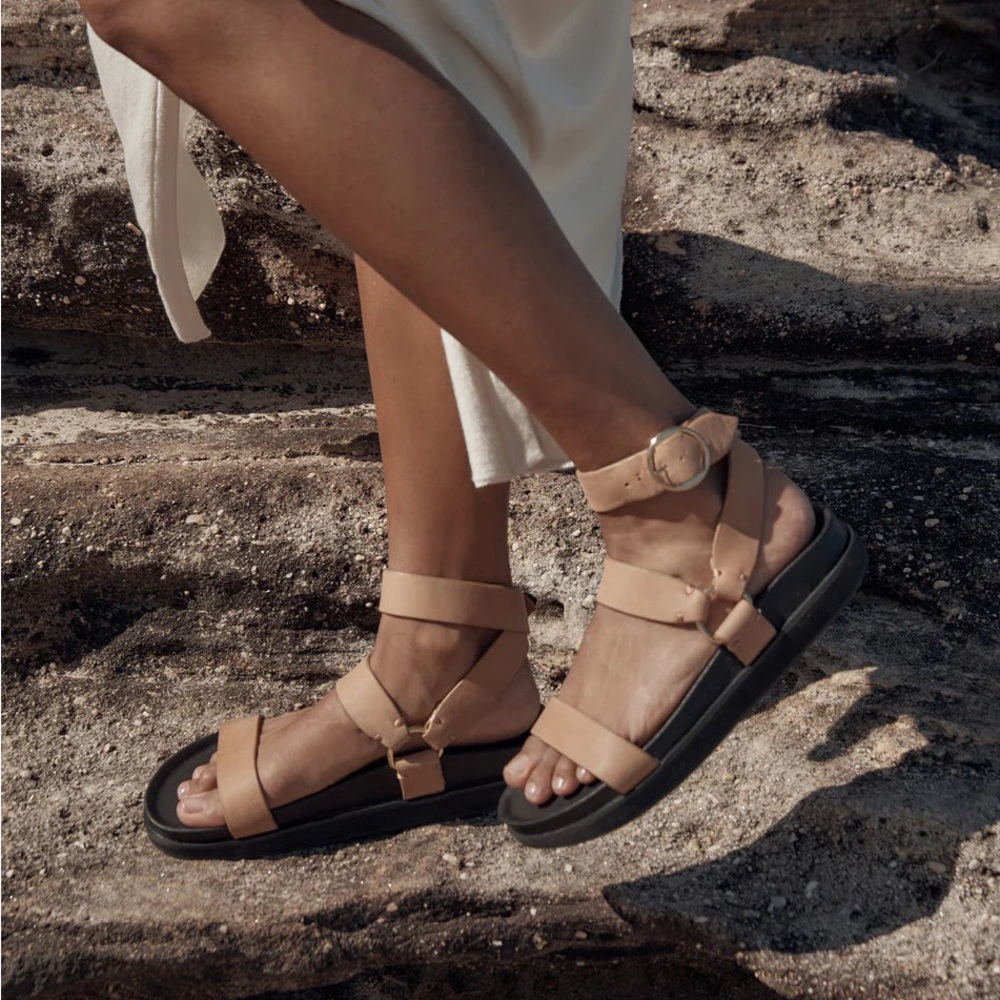 La Tribe Platform Sandal - Light Tan